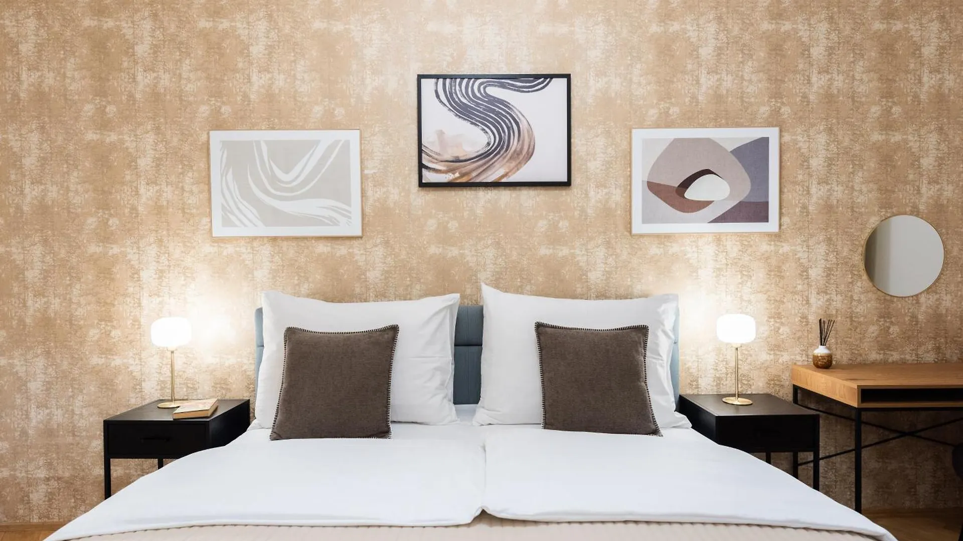 Luxury Retreat By Charles Bridge Apartment Prague 0*,