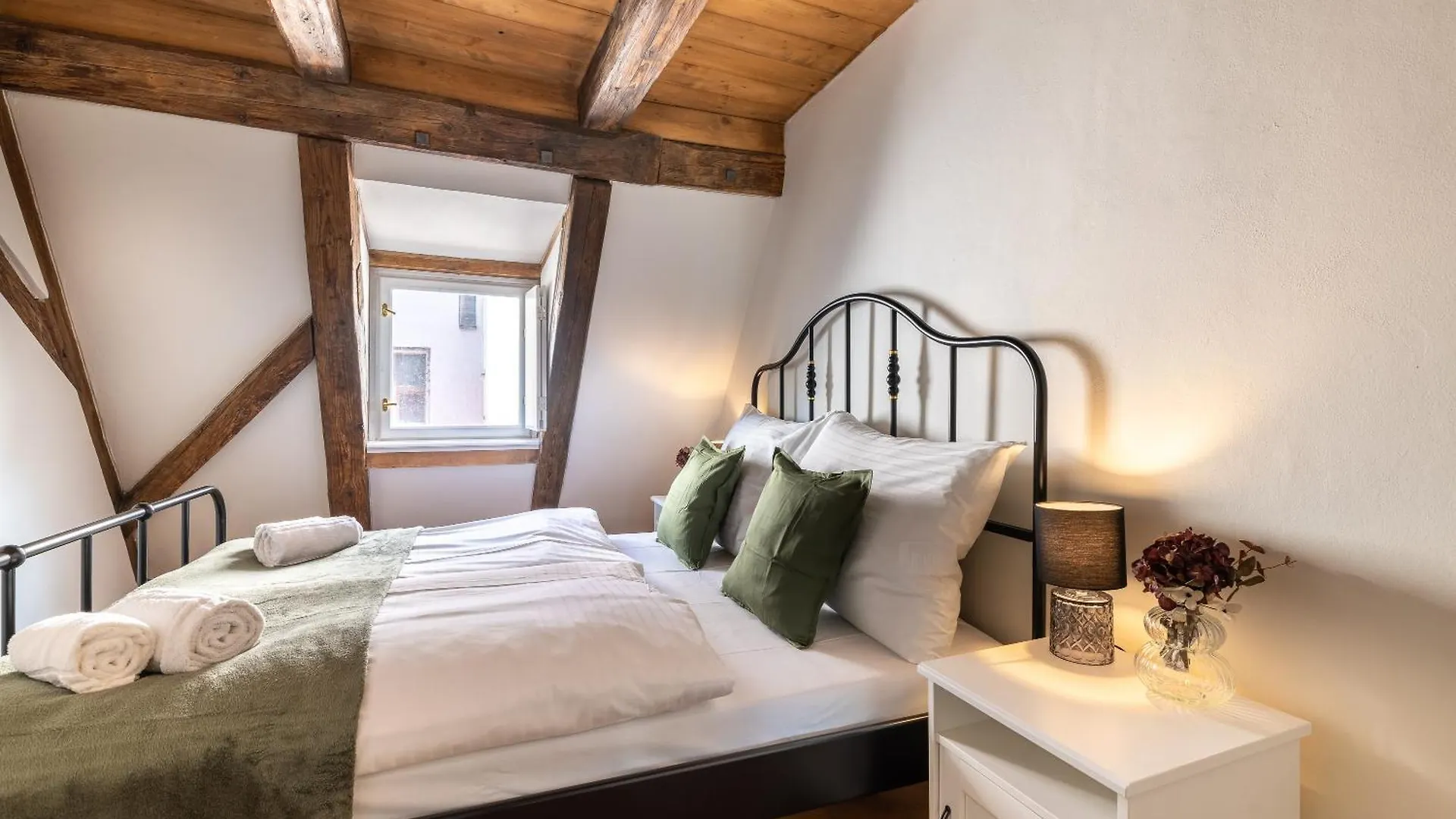 Luxury Retreat By Charles Bridge Apartment Prague Czech Republic
