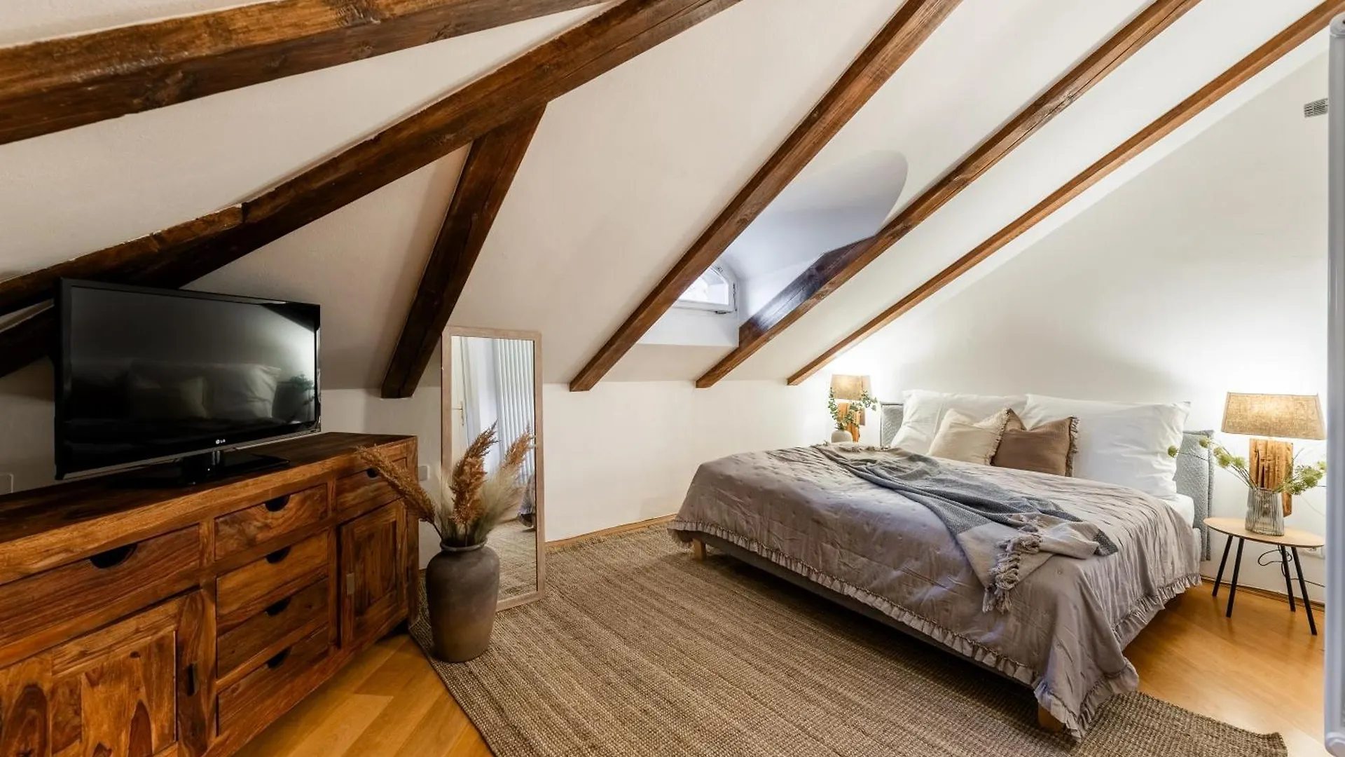 Luxury Retreat By Charles Bridge Lägenhet Prag Tjeckien