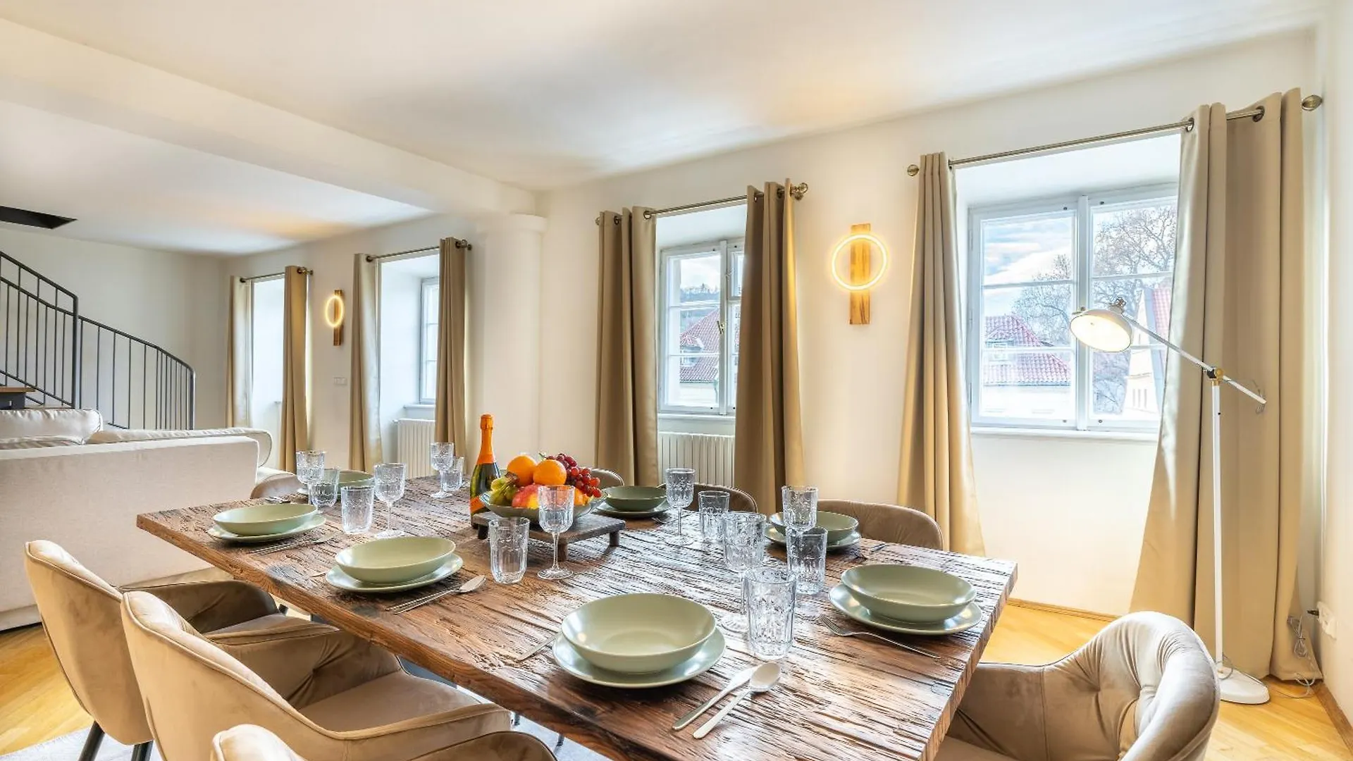 Luxury Retreat By Charles Bridge Apartment Prague
