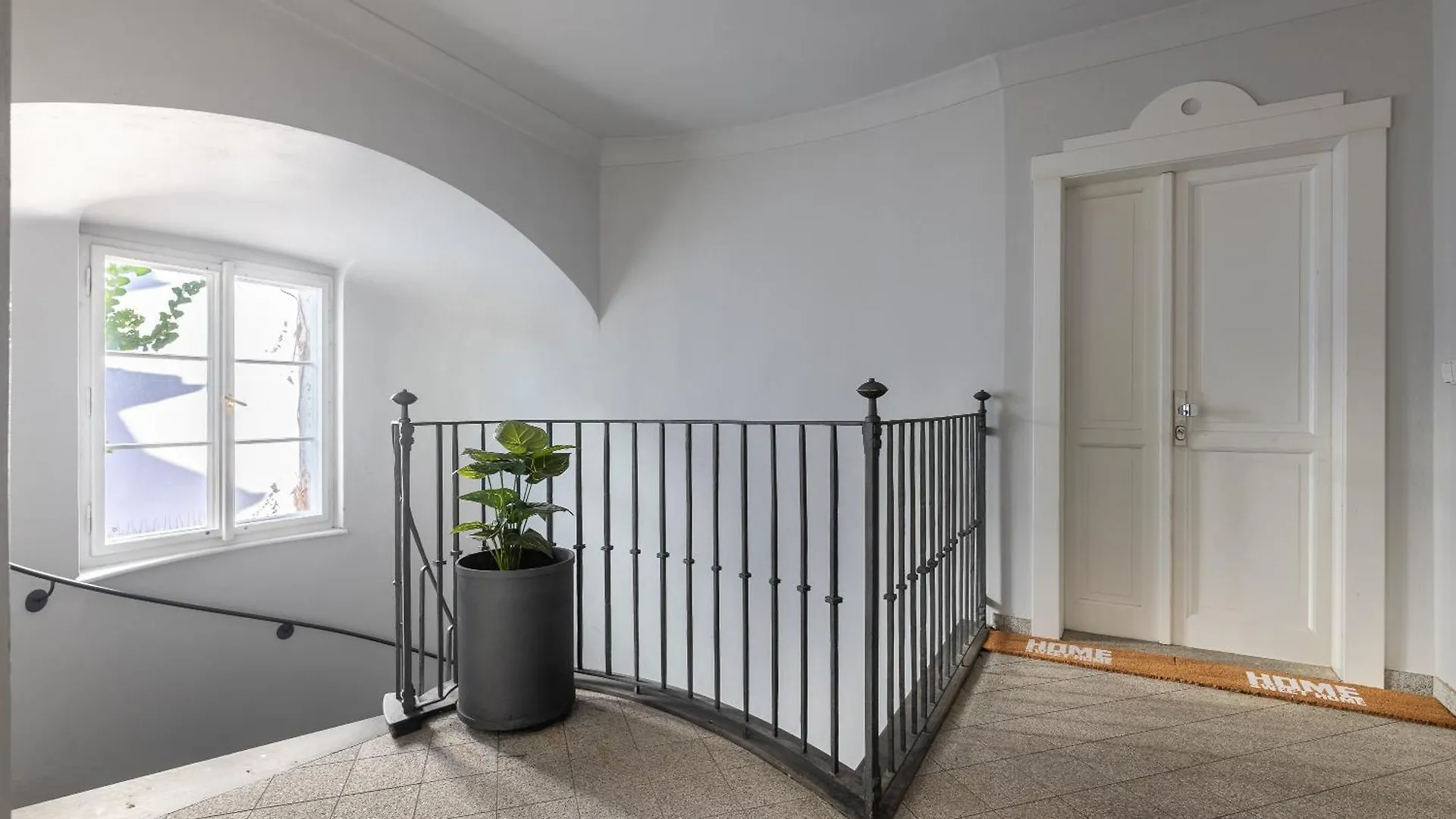Luxury Retreat By Charles Bridge Apartment Prague