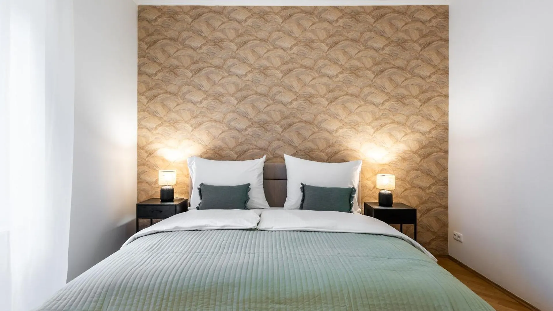 Luxury Retreat By Charles Bridge Apartment Prague Czech Republic