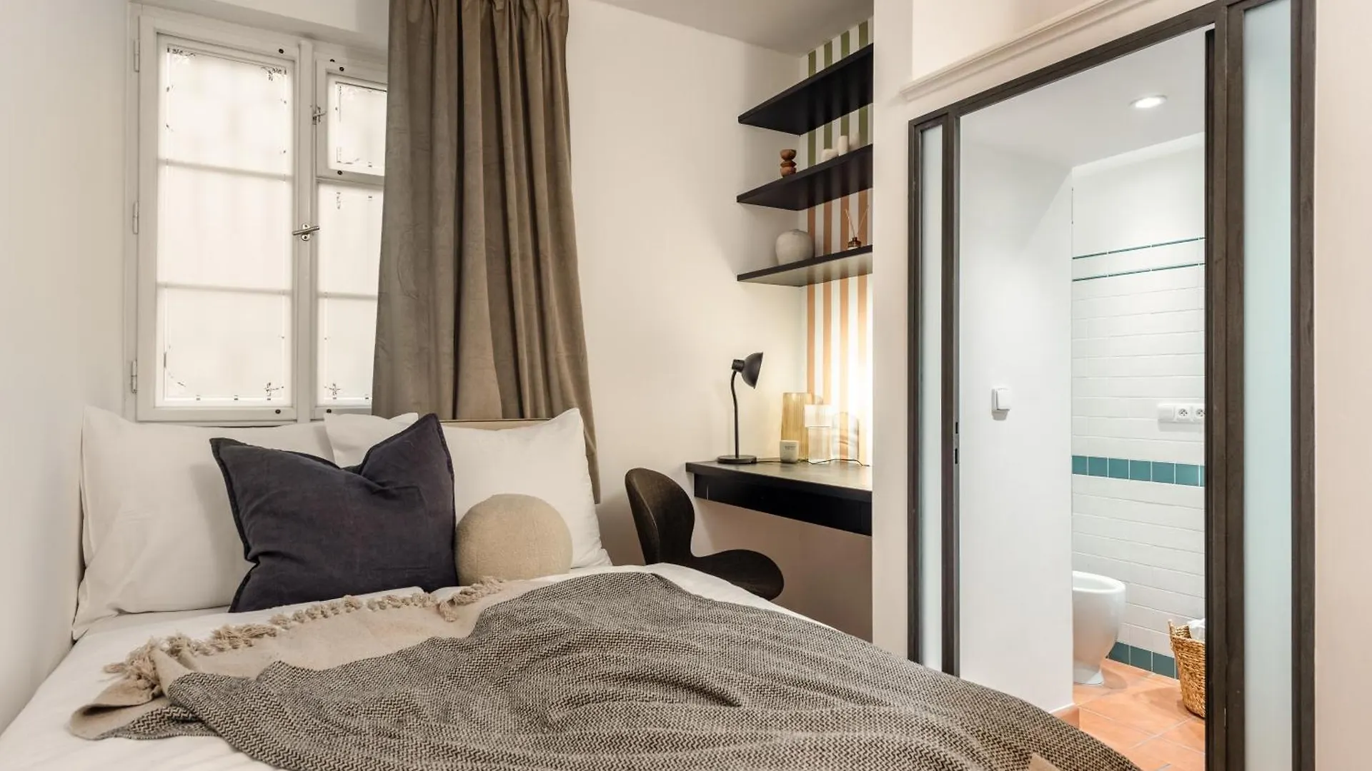 Apartment Ferienwohnung Luxury Retreat By Charles Bridge Prag