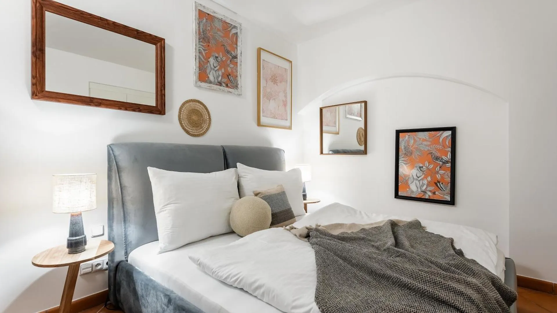 Luxury Retreat By Charles Bridge Apartment Prague 0*,