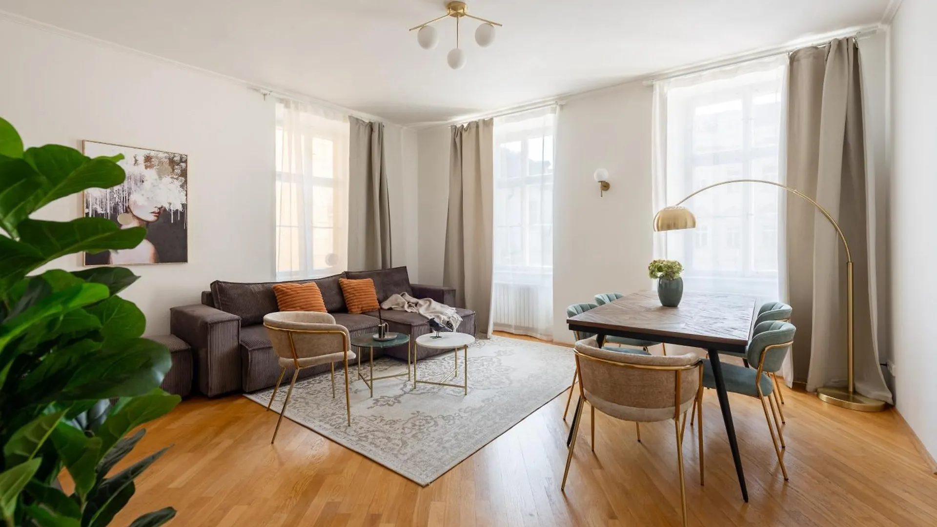 Luxury Retreat By Charles Bridge Apartment Prague Czech Republic