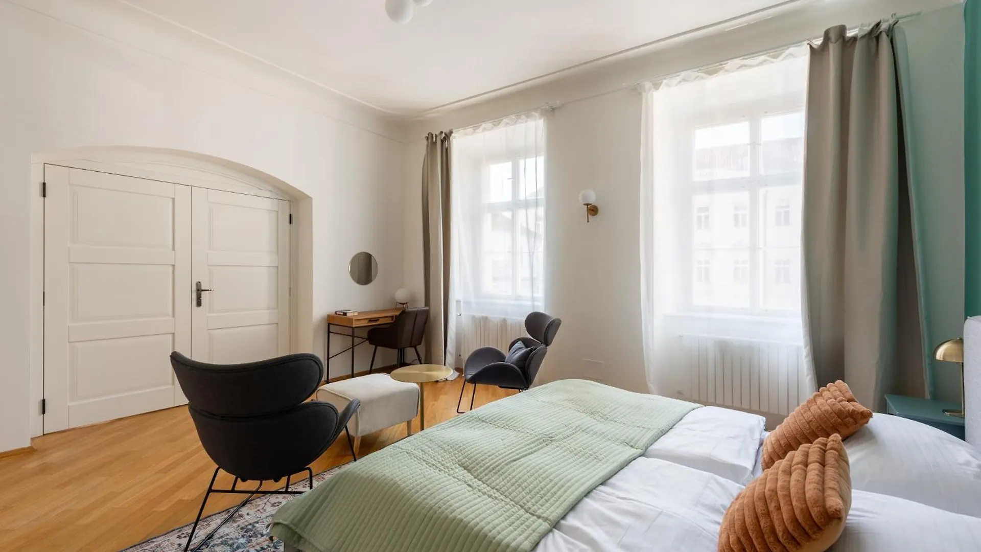 Ferienwohnung Luxury Retreat By Charles Bridge Prag Apartment